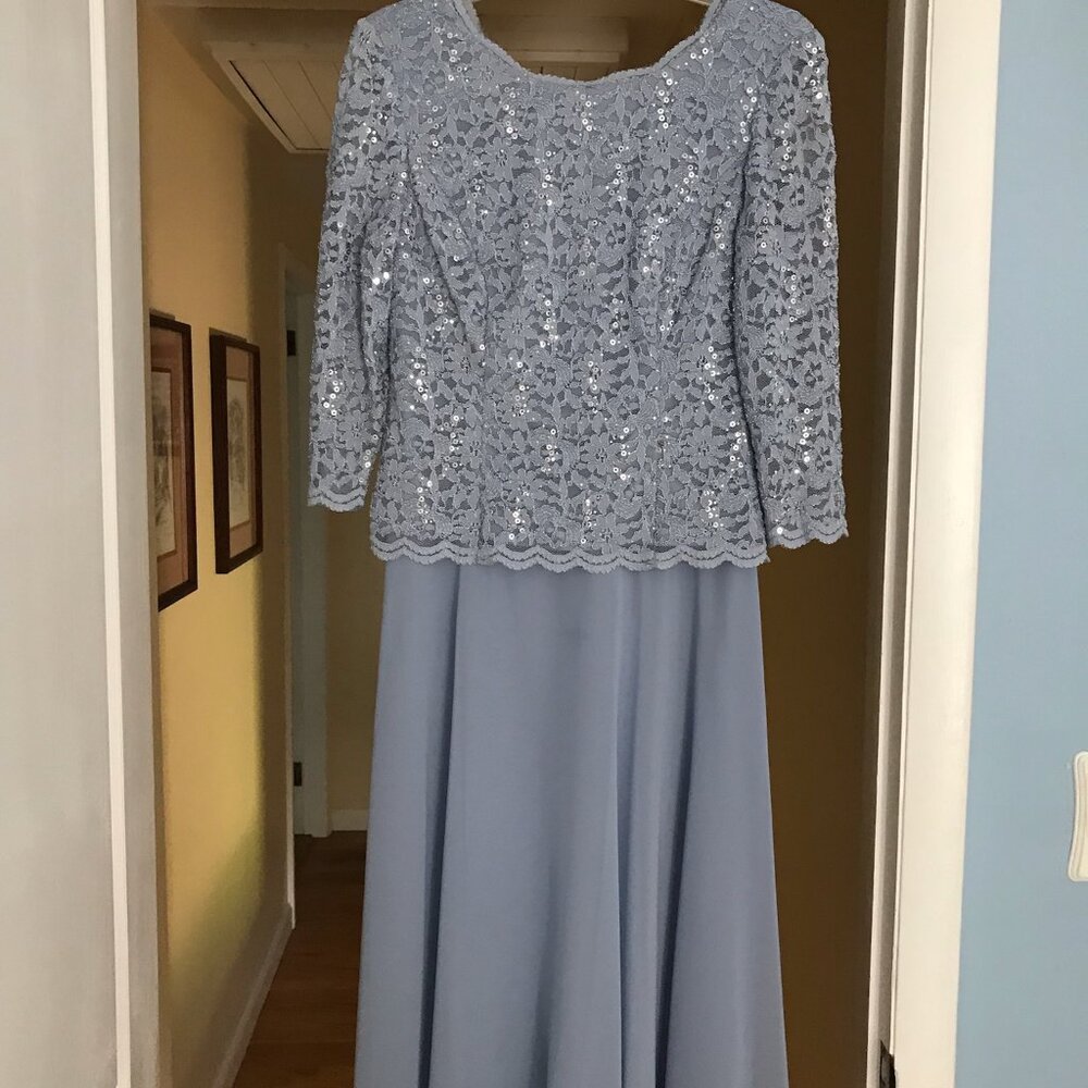 Alex Evenings -Tea-Length Dress with Sequin Lace Bodice & Chiffon Skirt Skyblue